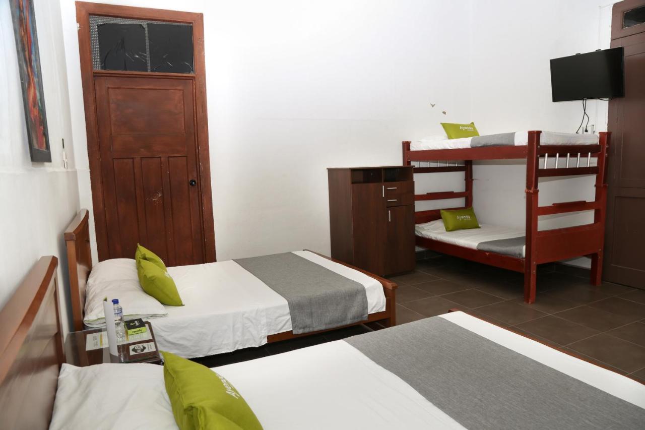 Hotel La Republica Manizales Exterior photo